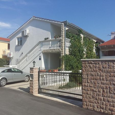 Apartments Anton โวดีเซ ภายนอก รูปภาพ