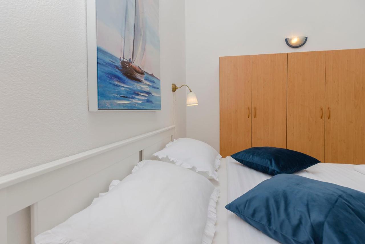 Apartments Anton โวดีเซ ภายนอก รูปภาพ