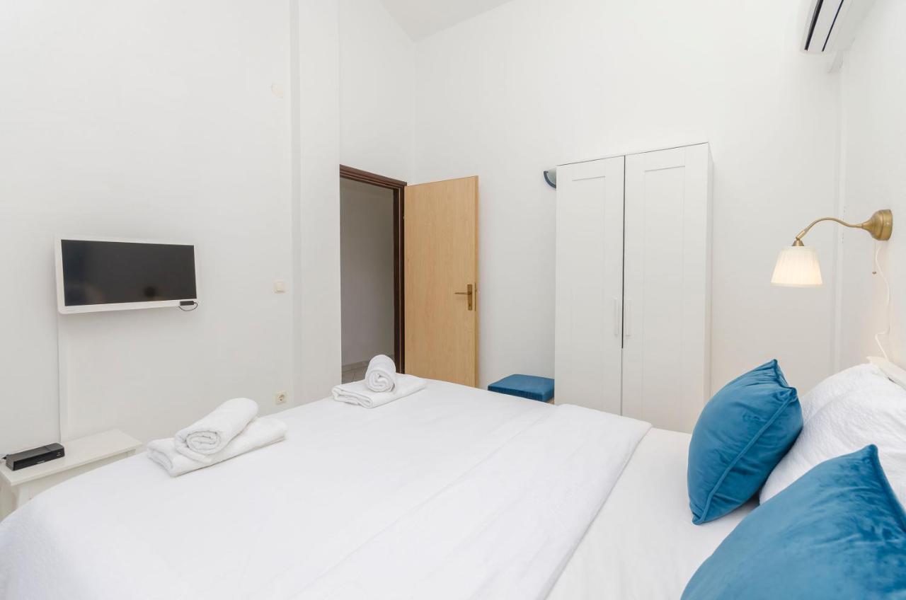 Apartments Anton โวดีเซ ภายนอก รูปภาพ