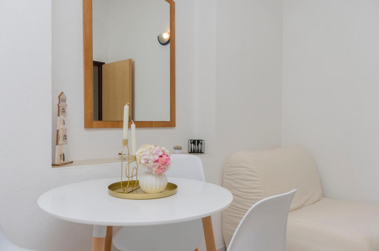 Apartments Anton โวดีเซ ภายนอก รูปภาพ
