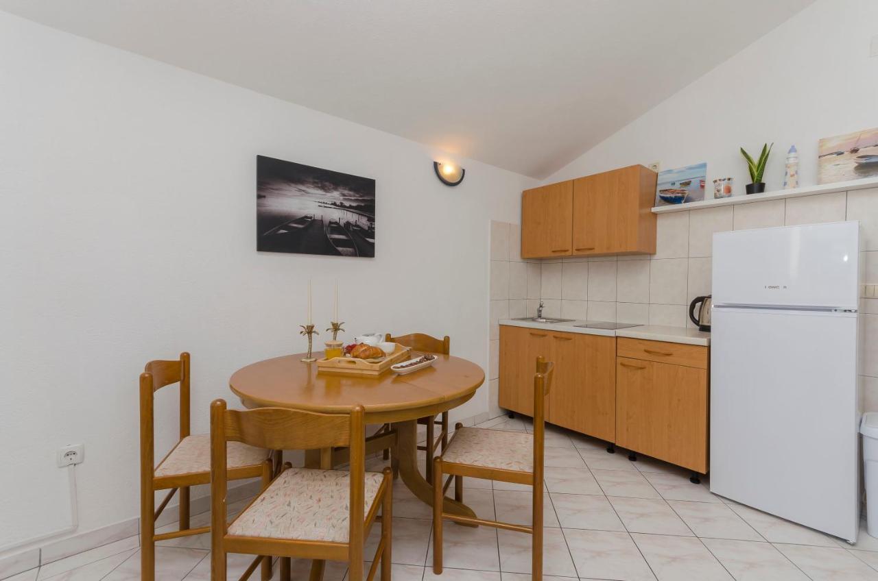 Apartments Anton โวดีเซ ภายนอก รูปภาพ