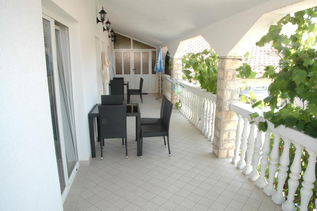 Apartments Anton โวดีเซ ภายนอก รูปภาพ